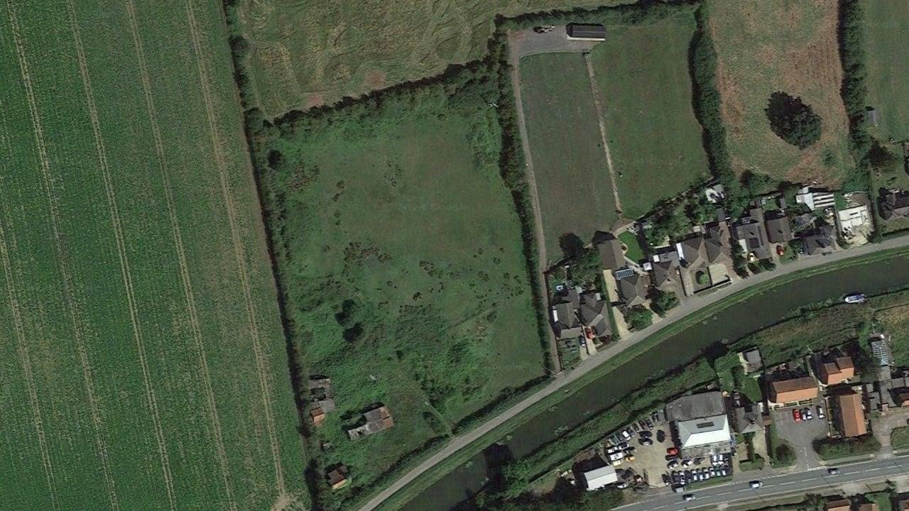 Council to approve raising of Saxilby land despite community flooding concerns