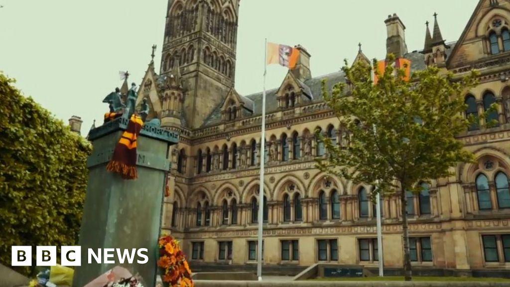 Bradford City fire: Service to mark 38th anniversary of Valley Parade disaster