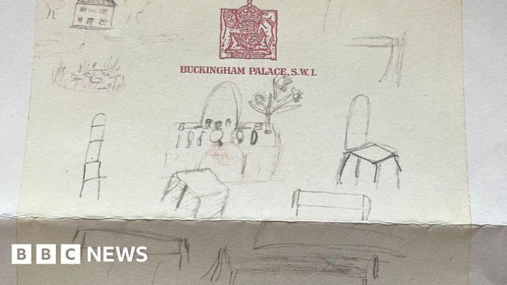 Sketches by young Queen at dentist to be sold by Lincolnshire man