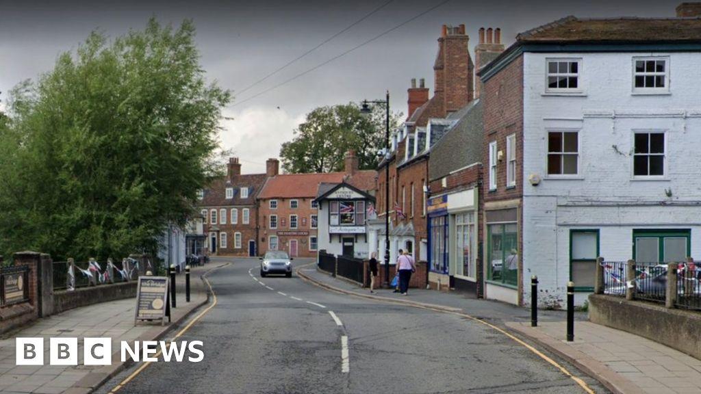 Horncastle: River Bain bridge closes for a month for works