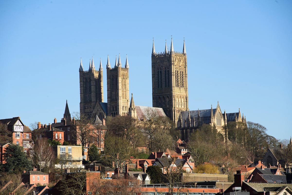 Look out for Lincoln Cathedral on @BBCSoP Songs of Praise this Sunday at 1.15pm.
Presenter Sean Fletcher joins a group of children from a local Catholic primary school on a visit to Lincoln Cathedral. He also chats with our very own Revd Canon Nick Brown.