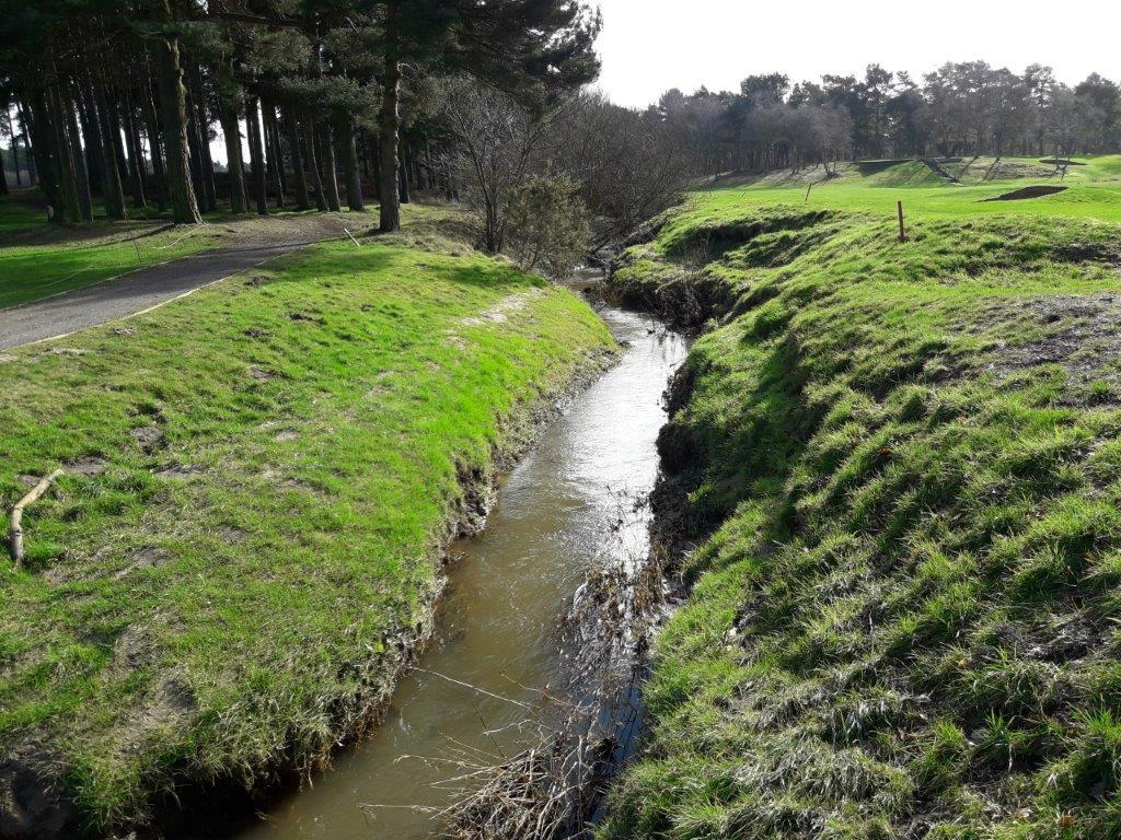 500 metres of river at Market Rasen have been protected thanks to restoration work by officers.
The techniques used protect the banks from further erosion and improve the in-channel habitat.
It’s hoped this work will encourage chalk stream species to colonise.
#Lincolnshire