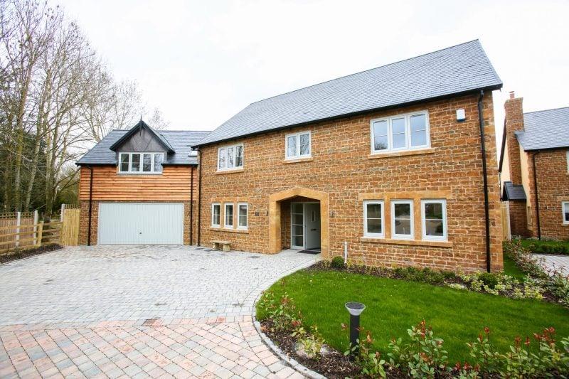 Revolutionary Resurgence: Jackson Windows Unveils Flush Sash Product Range