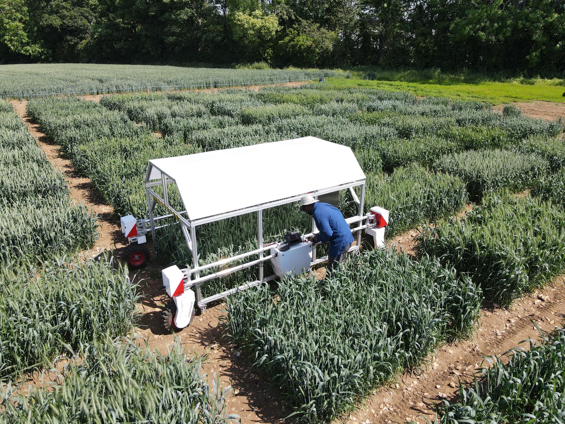 District council supports universities in their plans to create a global innovation centre in agri-tech